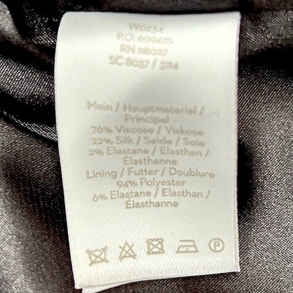 Boden Women’s Black Silk Blend Velvet Aubrey Dress w/ 3/4 Bell Sleeves, Size 8L - Picture 10 of 10